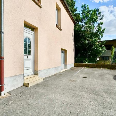 Le Cubry : Appart Hyper-Centre Avec Une Place De Parking Épernay Zewnętrze zdjęcie