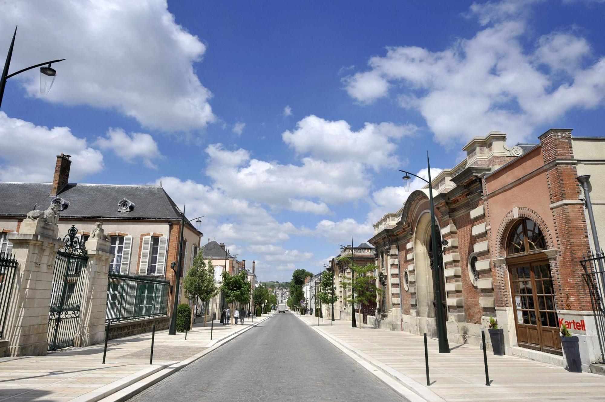 Le Cubry : Appart Hyper-Centre Avec Une Place De Parking Épernay Zewnętrze zdjęcie